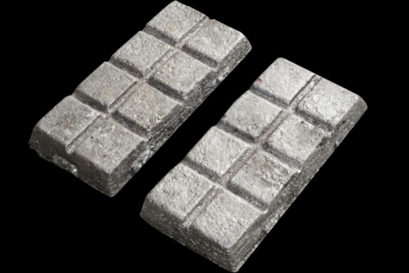 中间合金